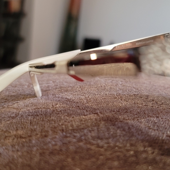 Shades main image 4